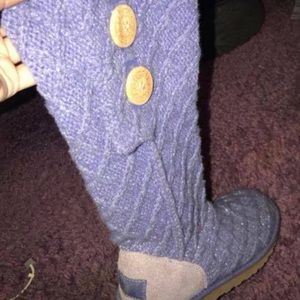 triple bailey button knitted ugg’s